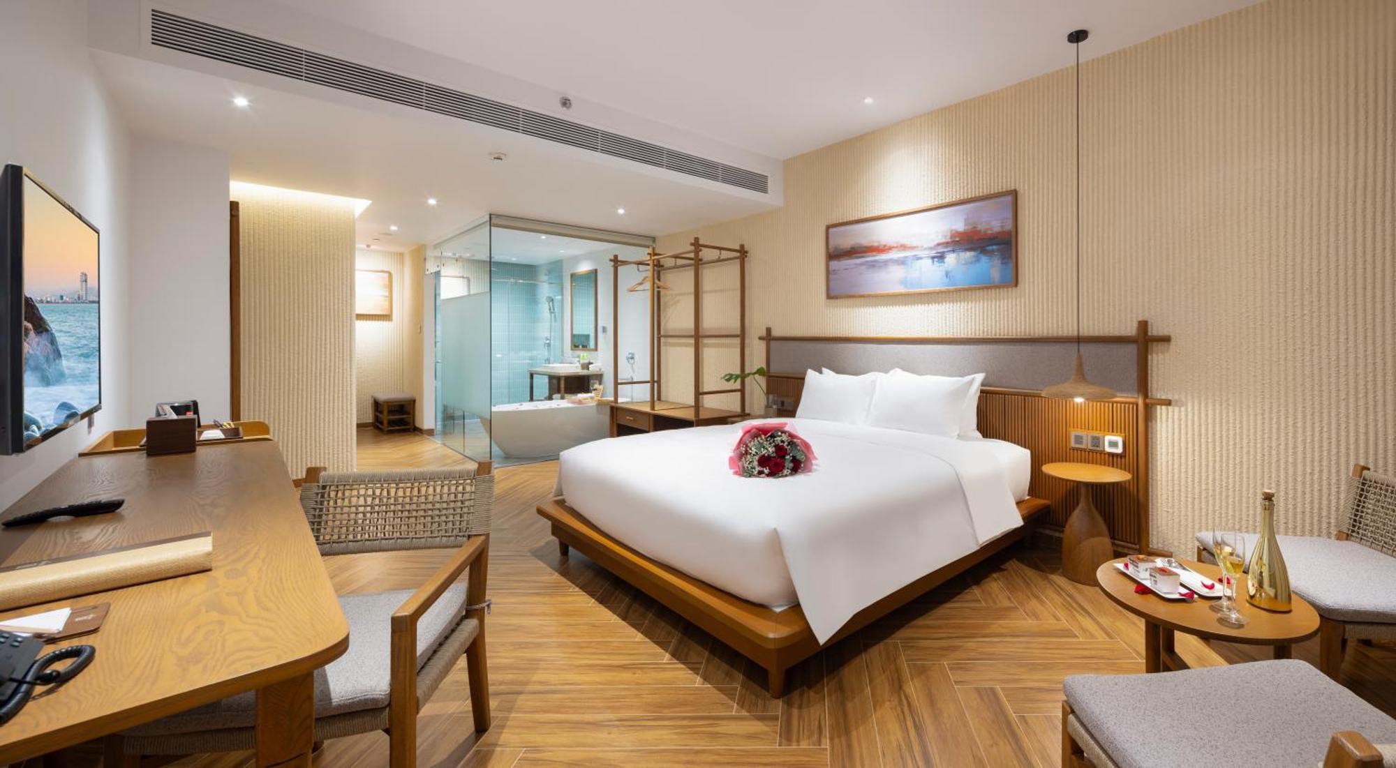 Iconic Long Hai Hotel Bagian luar foto