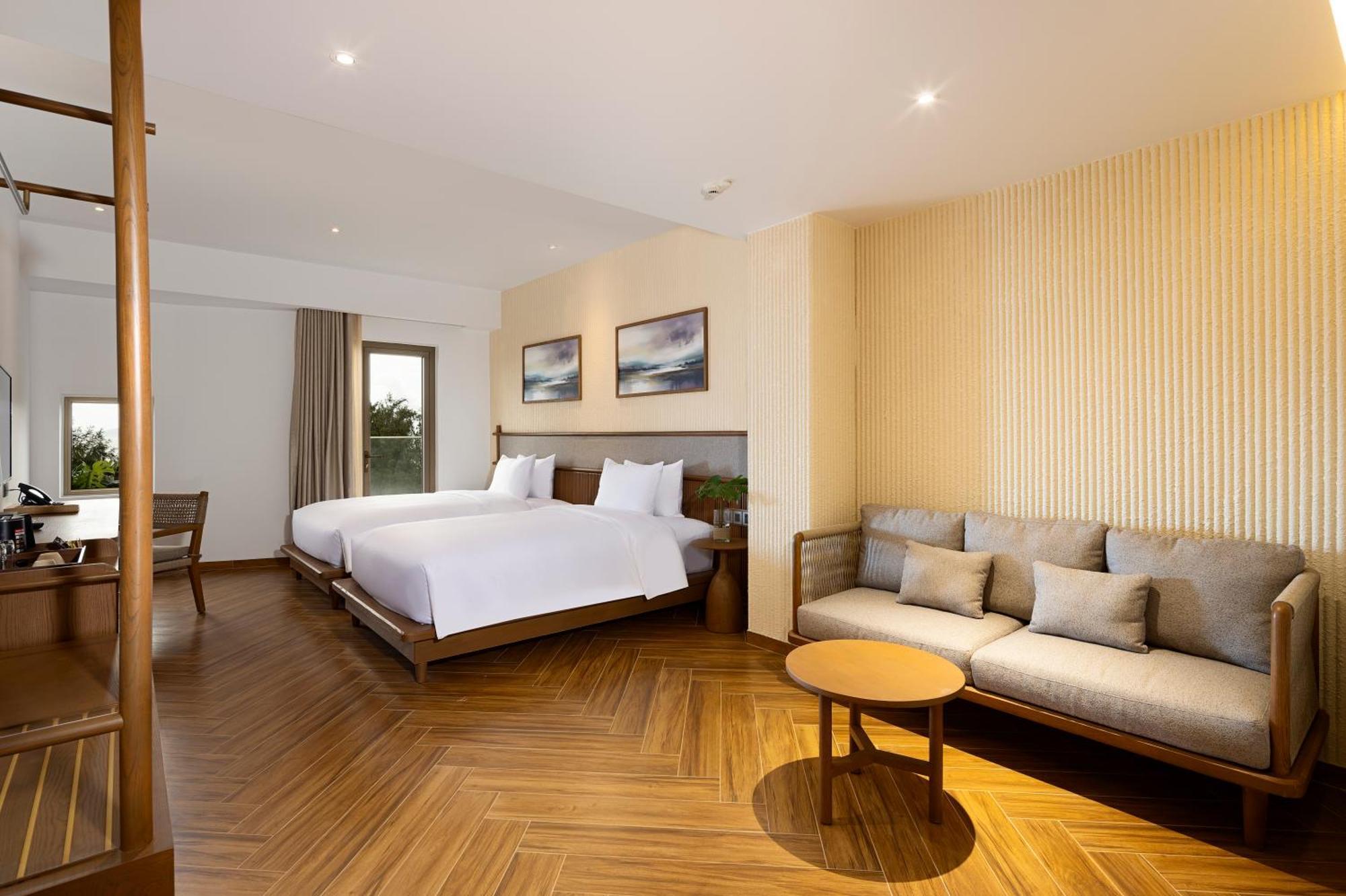 Iconic Long Hai Hotel Bagian luar foto