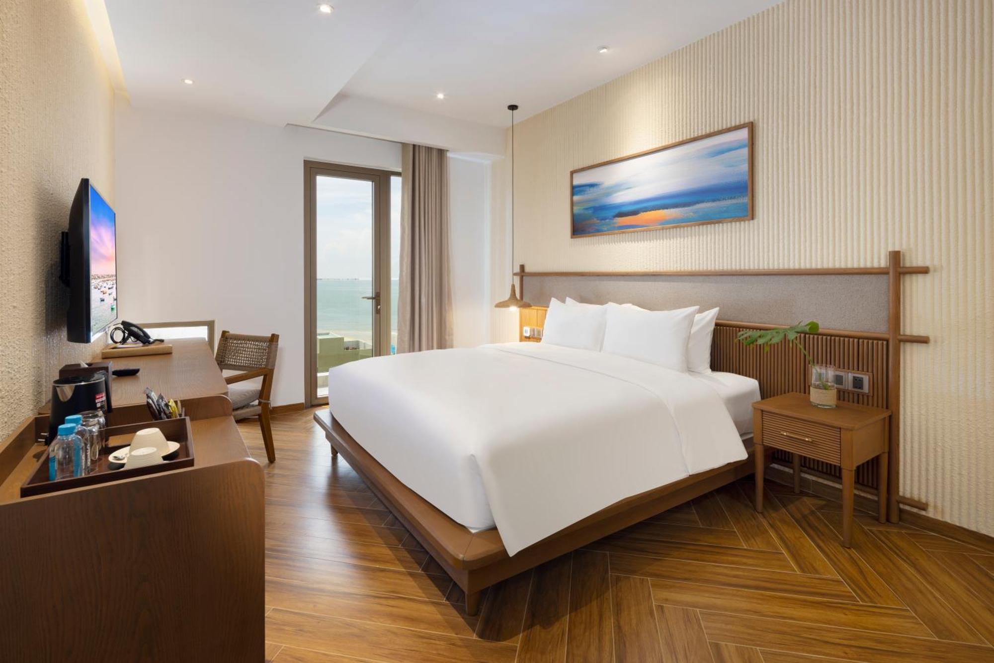 Iconic Long Hai Hotel Bagian luar foto