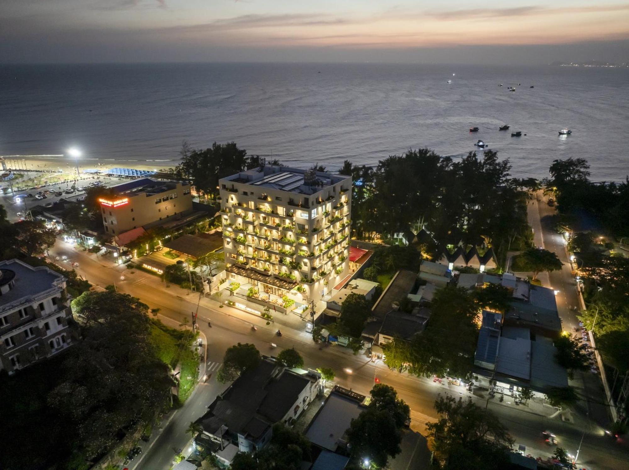 Iconic Long Hai Hotel Bagian luar foto