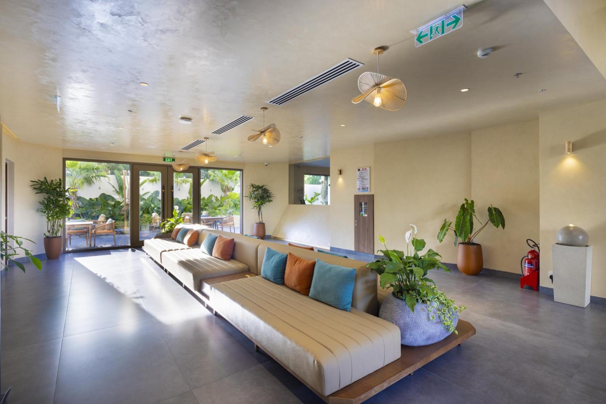 Iconic Long Hai Hotel Bagian luar foto